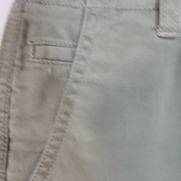 Womans Chicos Platinum Olive green cotton/spandex Pants Size 1 Short - Picture 4 of 11